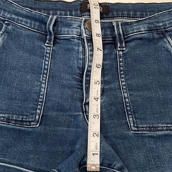 Buffalo David Bitton Faith Roll Shorts Mid Rise Size 28 - Picture 4 of 16